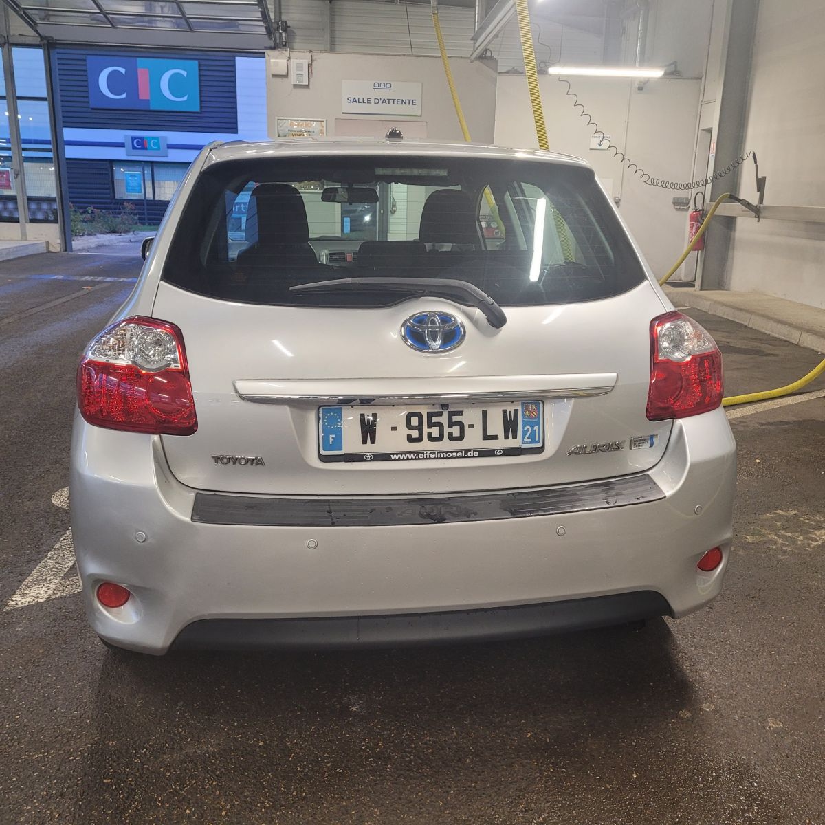 Toyota auris hybrid entretien complet toyota