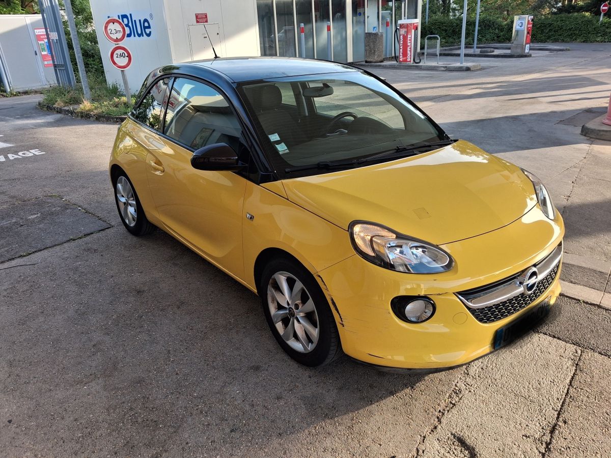 opel adam
