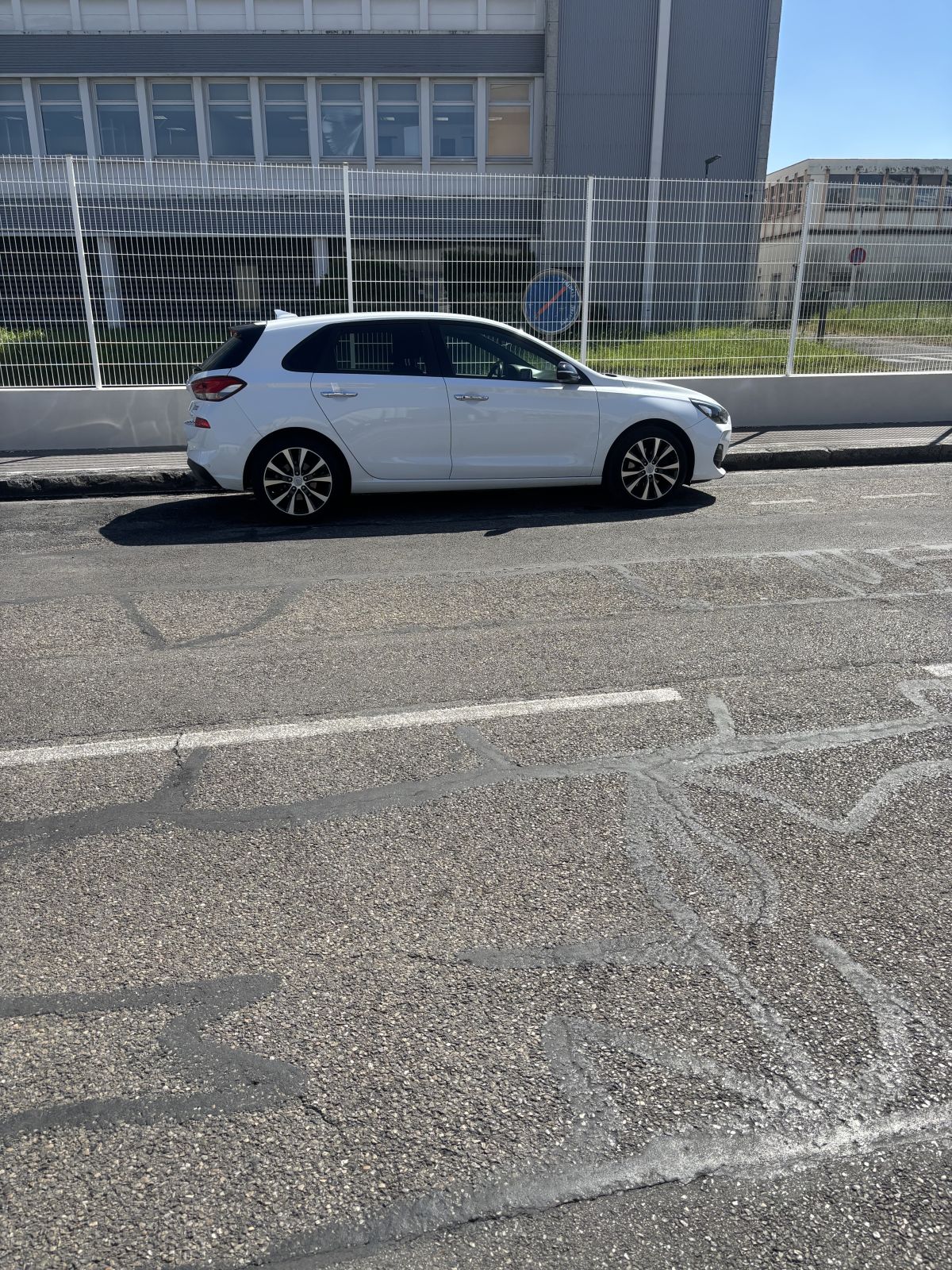 Hyundai i30 1.6crdi navi édition mondial