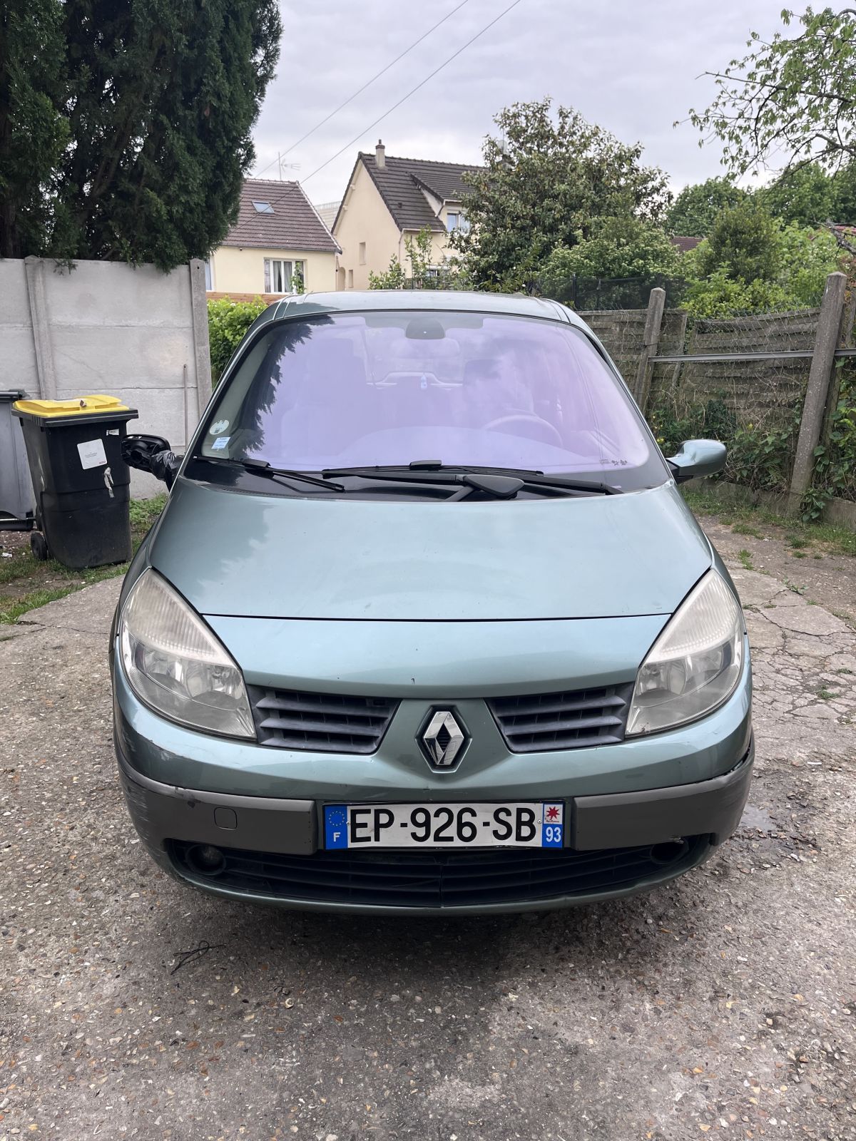 Renault Mégane Scénic 1.6 Automatique – 2004 – 197 259 km