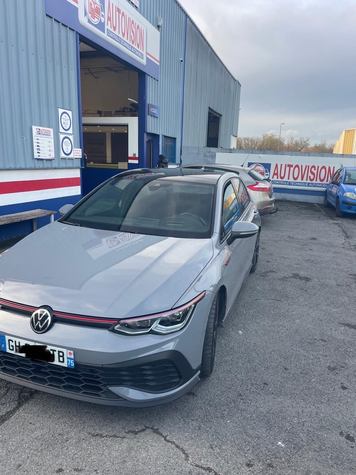 vw golf 8 gti club sport 300cv