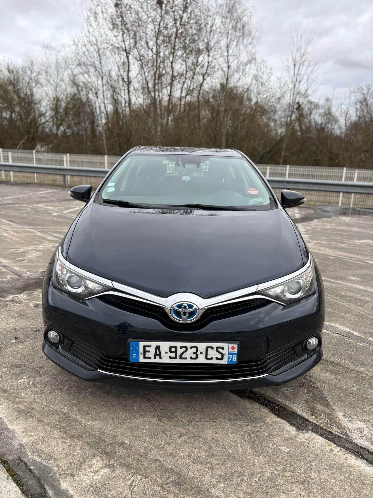 toyota auris