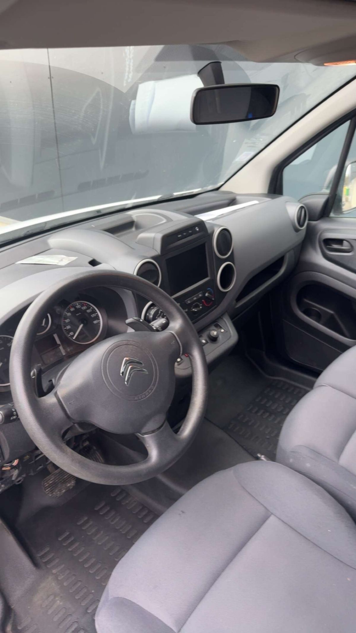 Citroën berlingo hdi 100 ch boîte auto