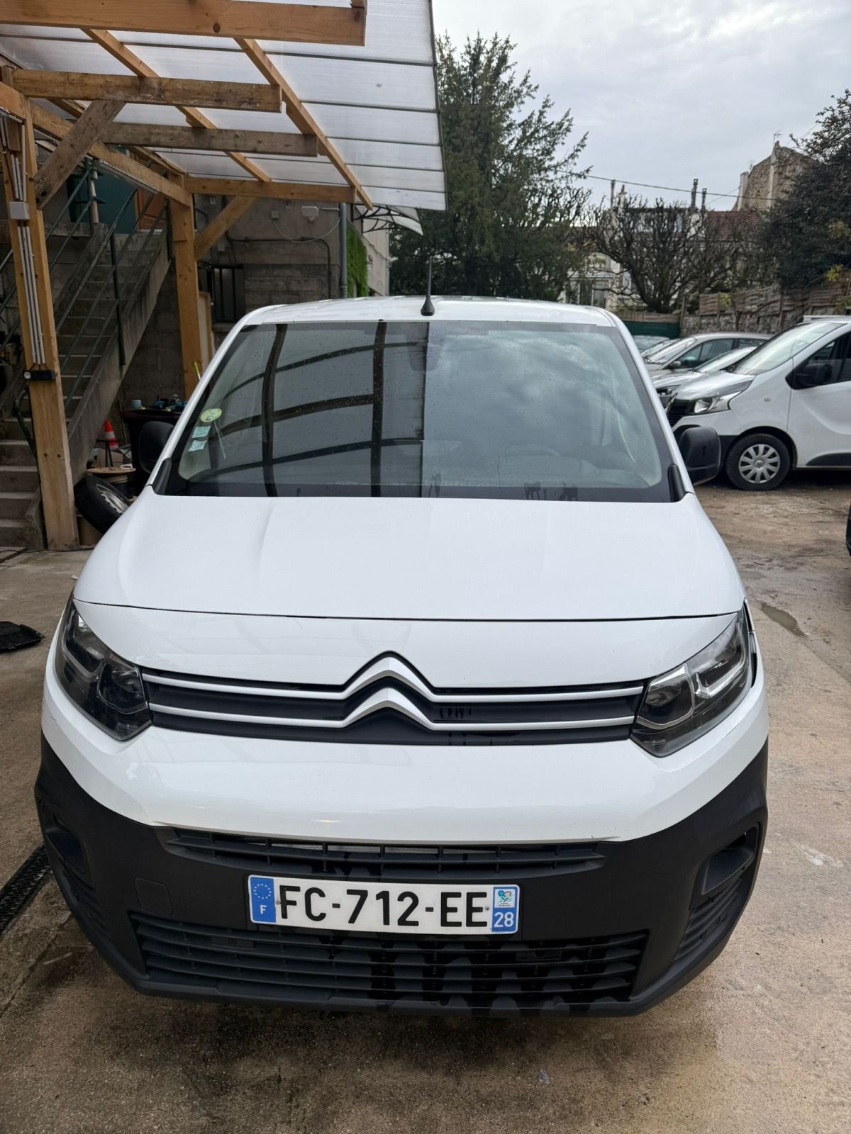 Berlingo xl rallongé boîte auto 130cv