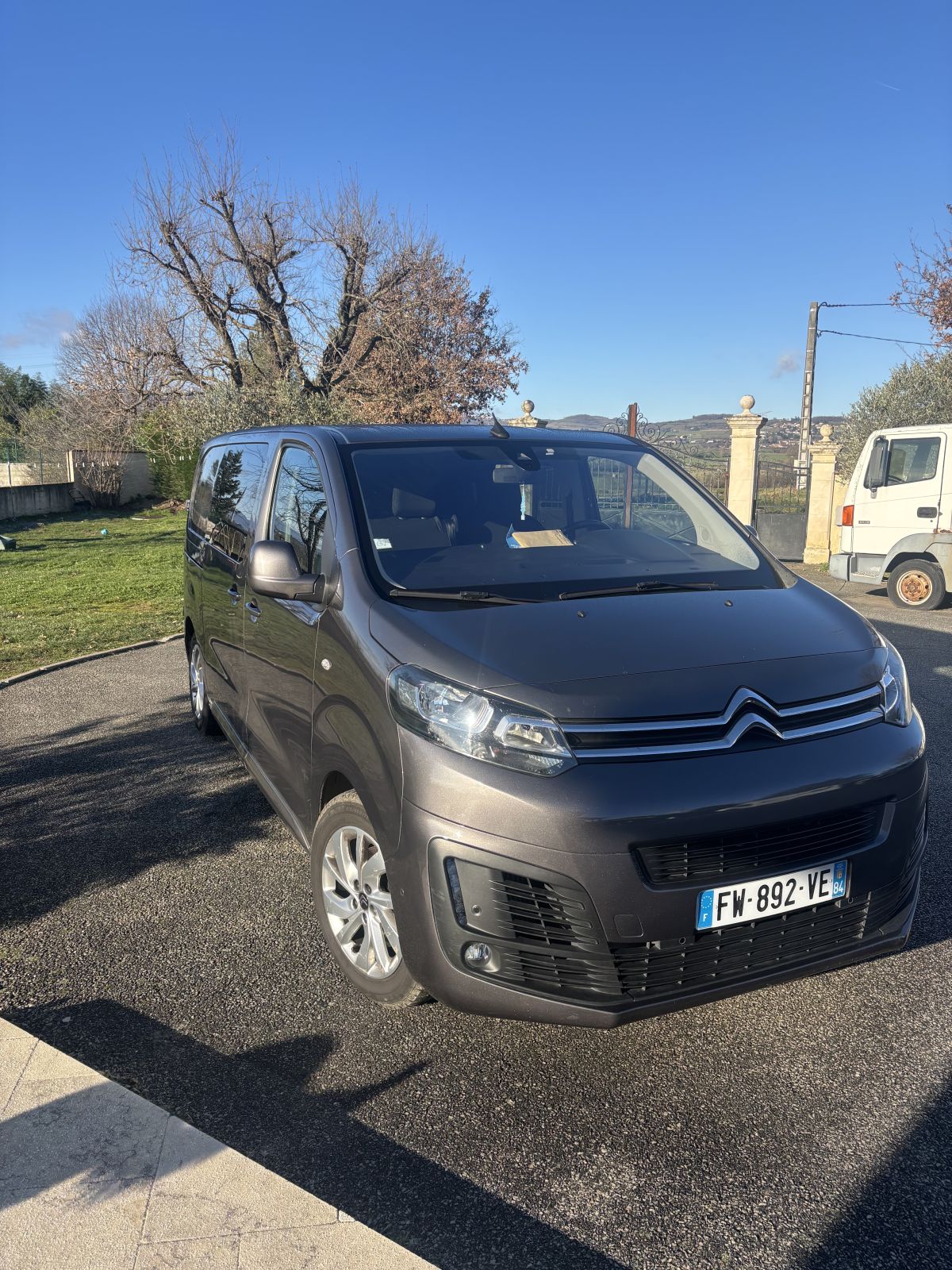 Jumpy 180 eat8 cab approfondi