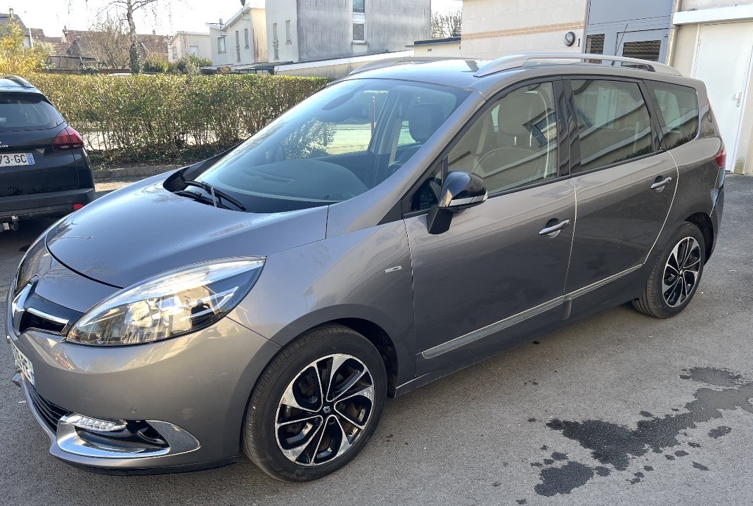 Renault Grand Scénic 1.2 TCE 130ch ENERGY BOSE EDITION