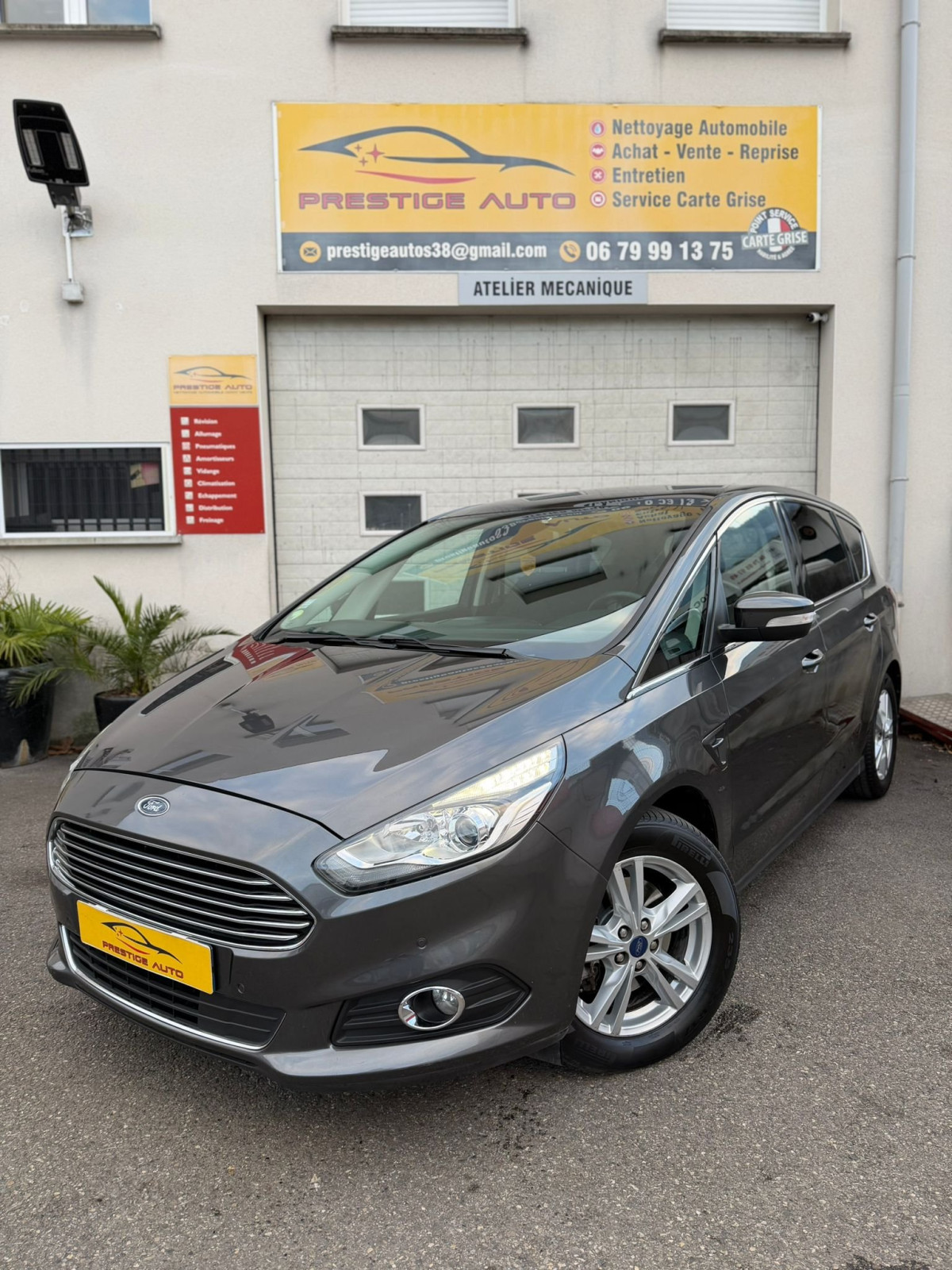 Ford S-MAX 2.0 TDCi 150 ch Titanium PowerShift