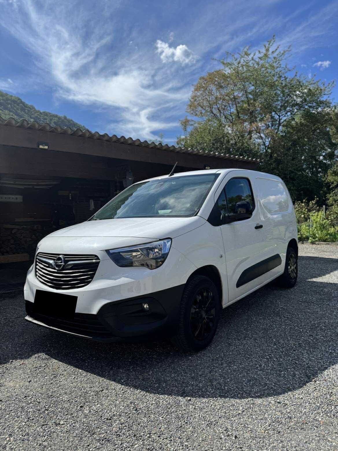Opel Combo 950kg