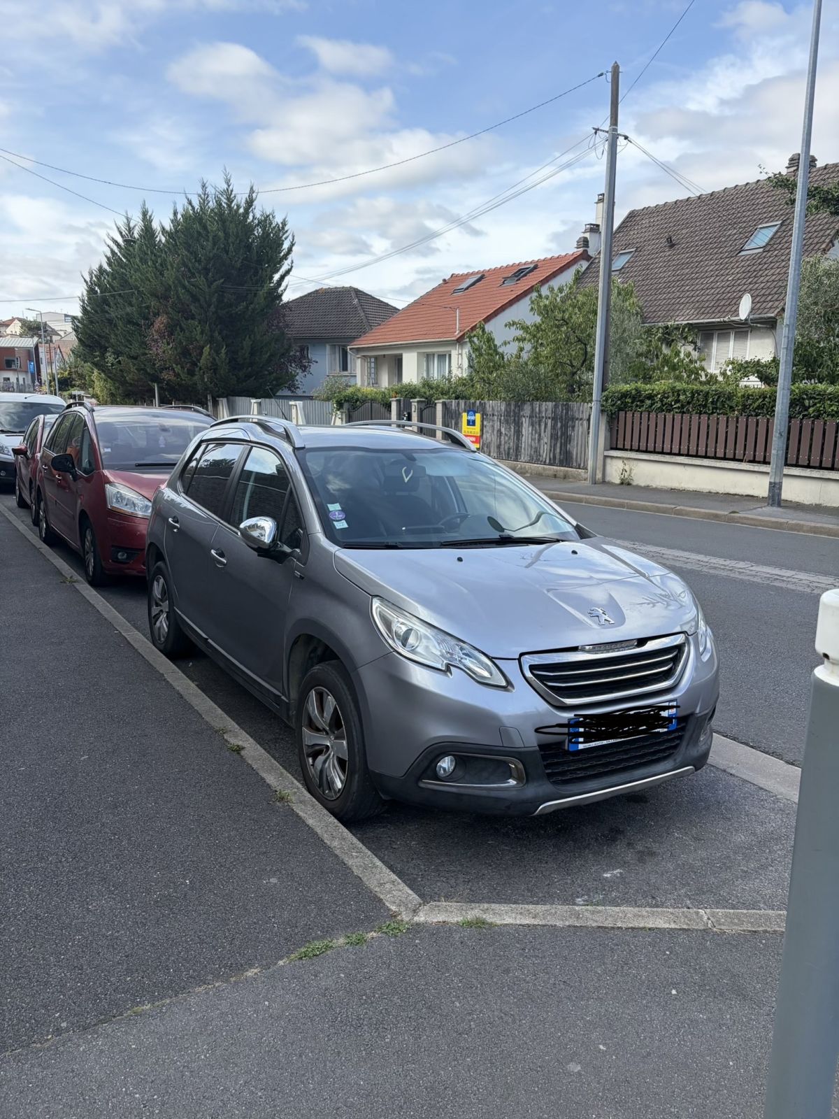 Peugeot 2008/1.2 VTi 82 ch/122000 km