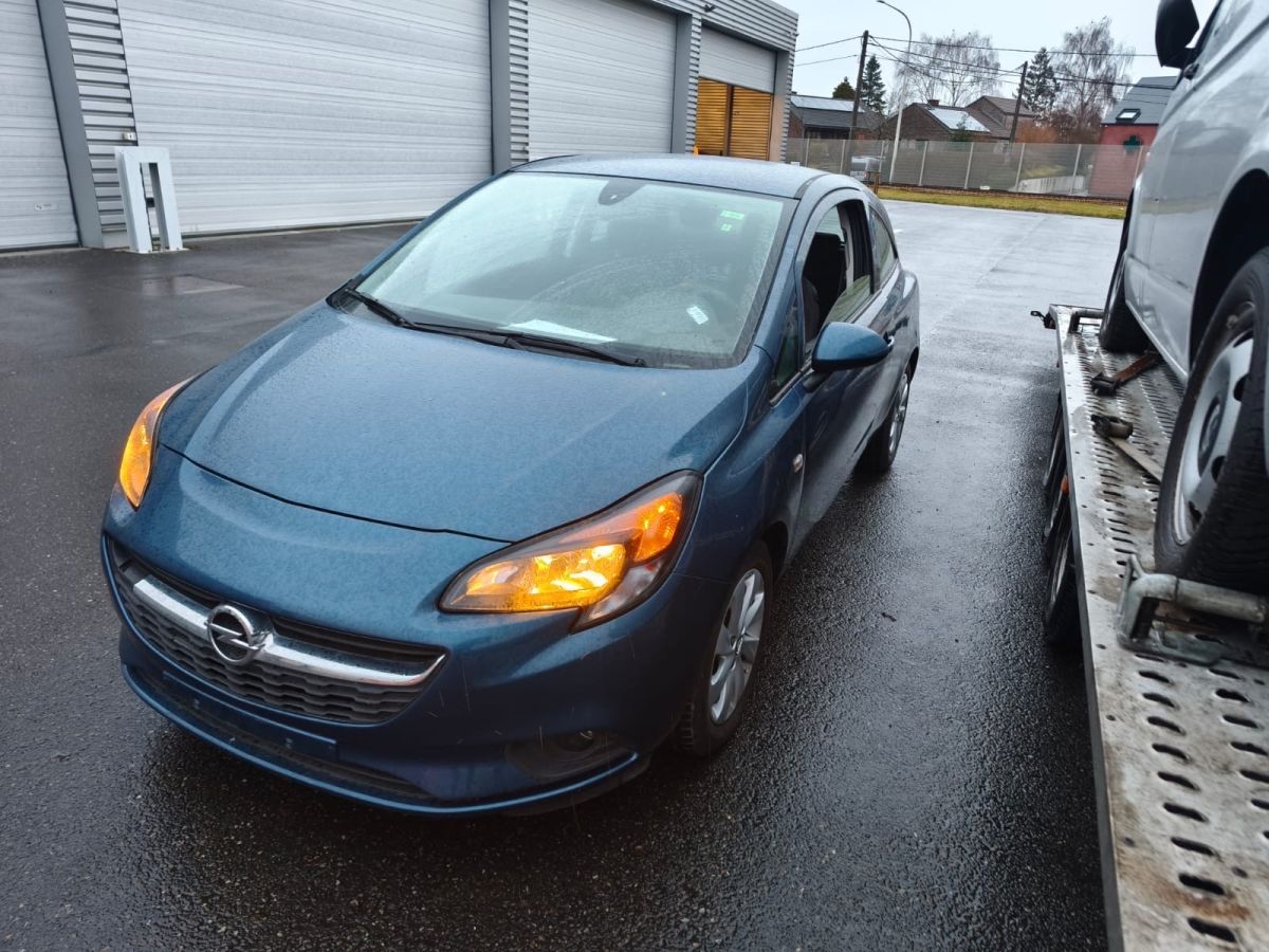 OPEL CORSA 1.4 essence