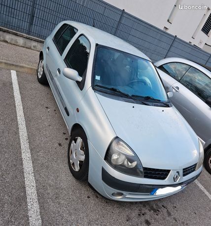 CLIO 2 PHASES 2 GRISE 1.4 16V ESSENCE ROULE TRÈS BIEN