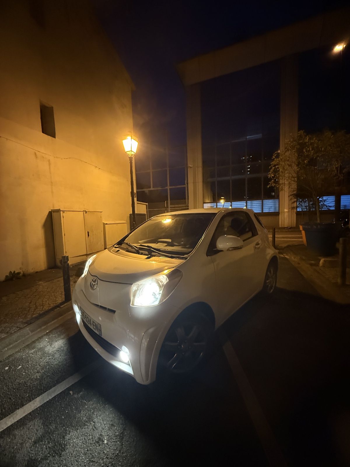 Toyota iq