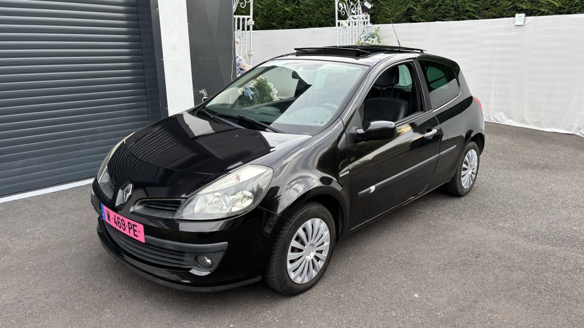 Renault Clio 3 1.6 110 CH Toit Ouvrant