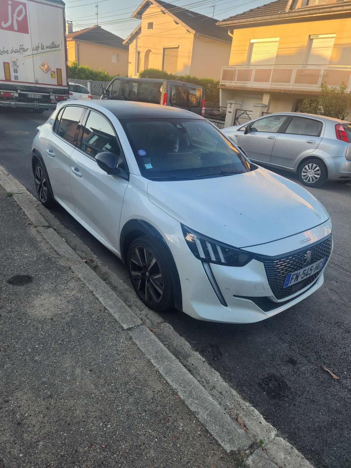 peugeot 208 gt line full