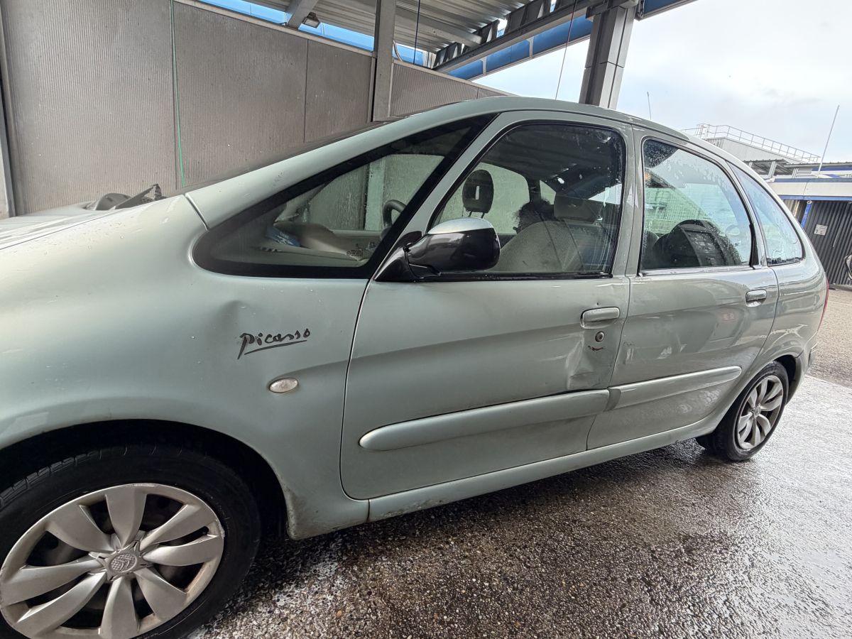 piczsso xsara 2L  attelage