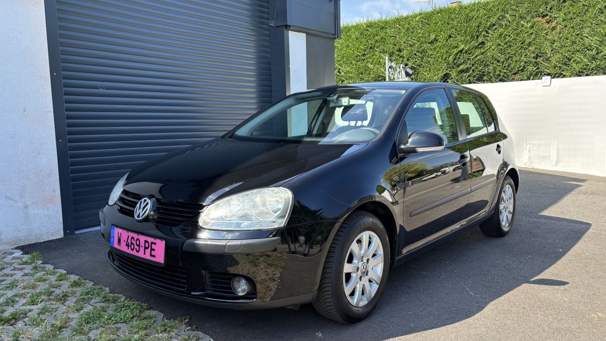 VW GOLF 5 1.6 FSI 115 CH 1er main