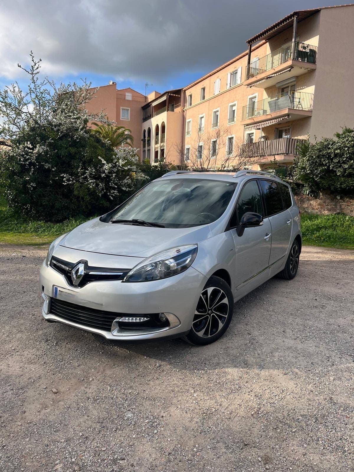 Renault grand scenic 3 energy bose