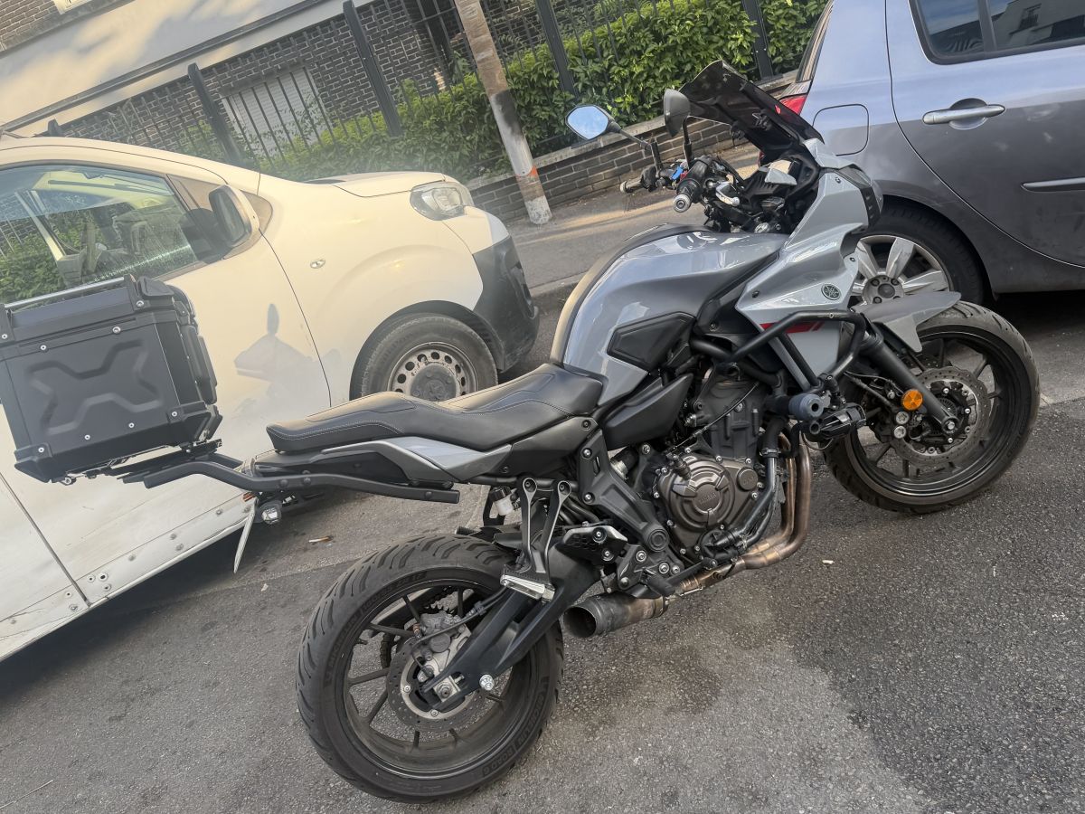 tracer 700 full 2017 gris