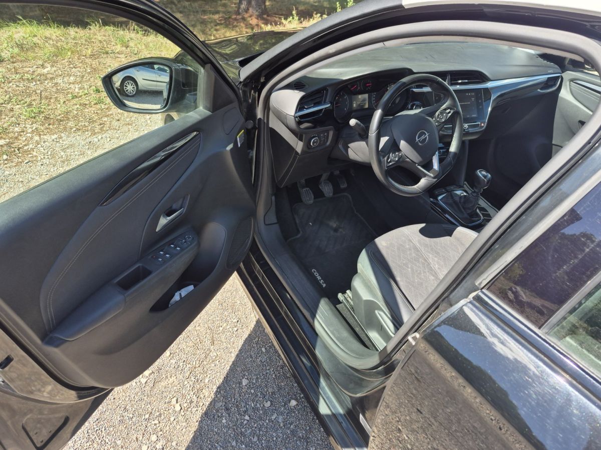 Opel corsa de 2019  essence   42 000 klms