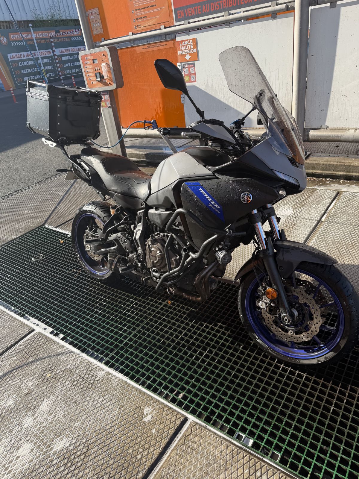 Tracer 700