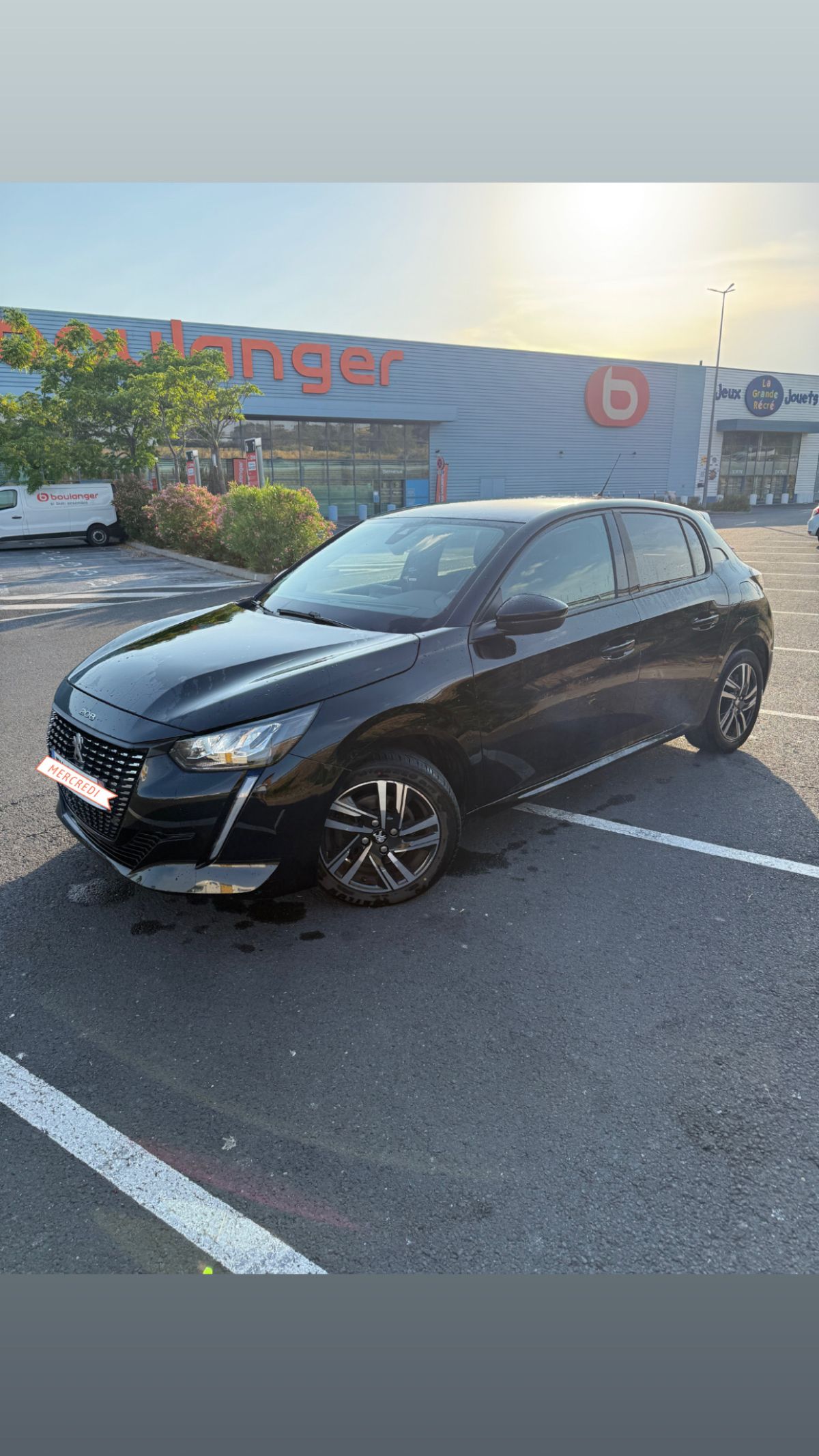 208 Allure 1,5 bluehdi 100cv 2021 très bon ètat