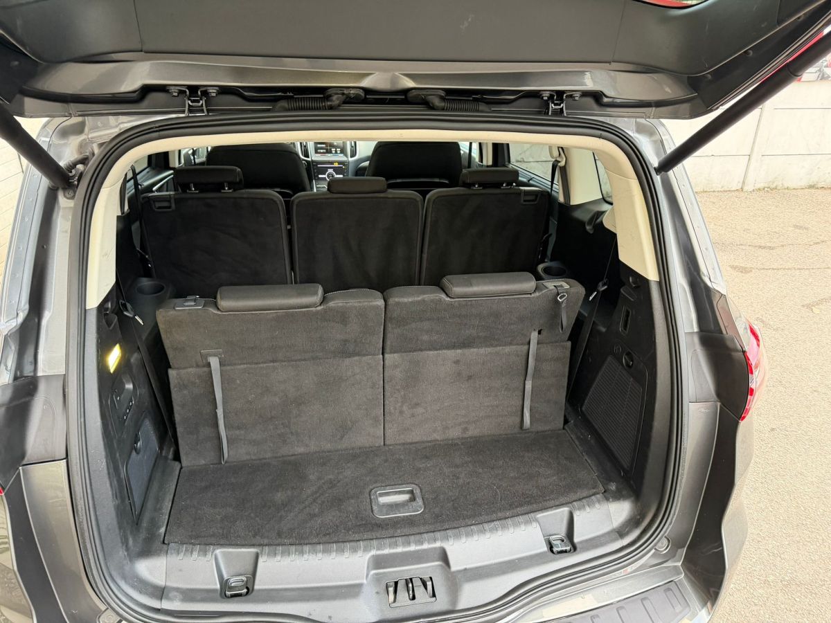 Ford S-MAX 2.0 TDCi 150 ch Titanium PowerShift