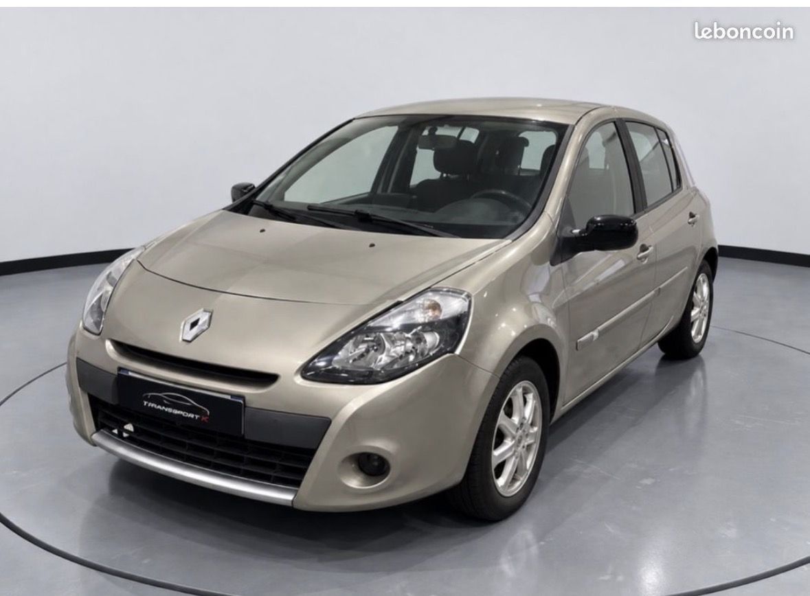 RENAULT CLIO III 1.2 16V 75 eco 2Authentique