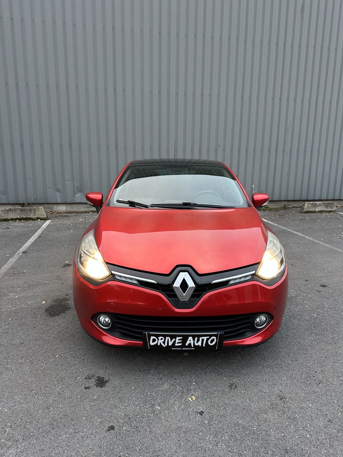 Renault Clio 4 90 essence toit panoramique