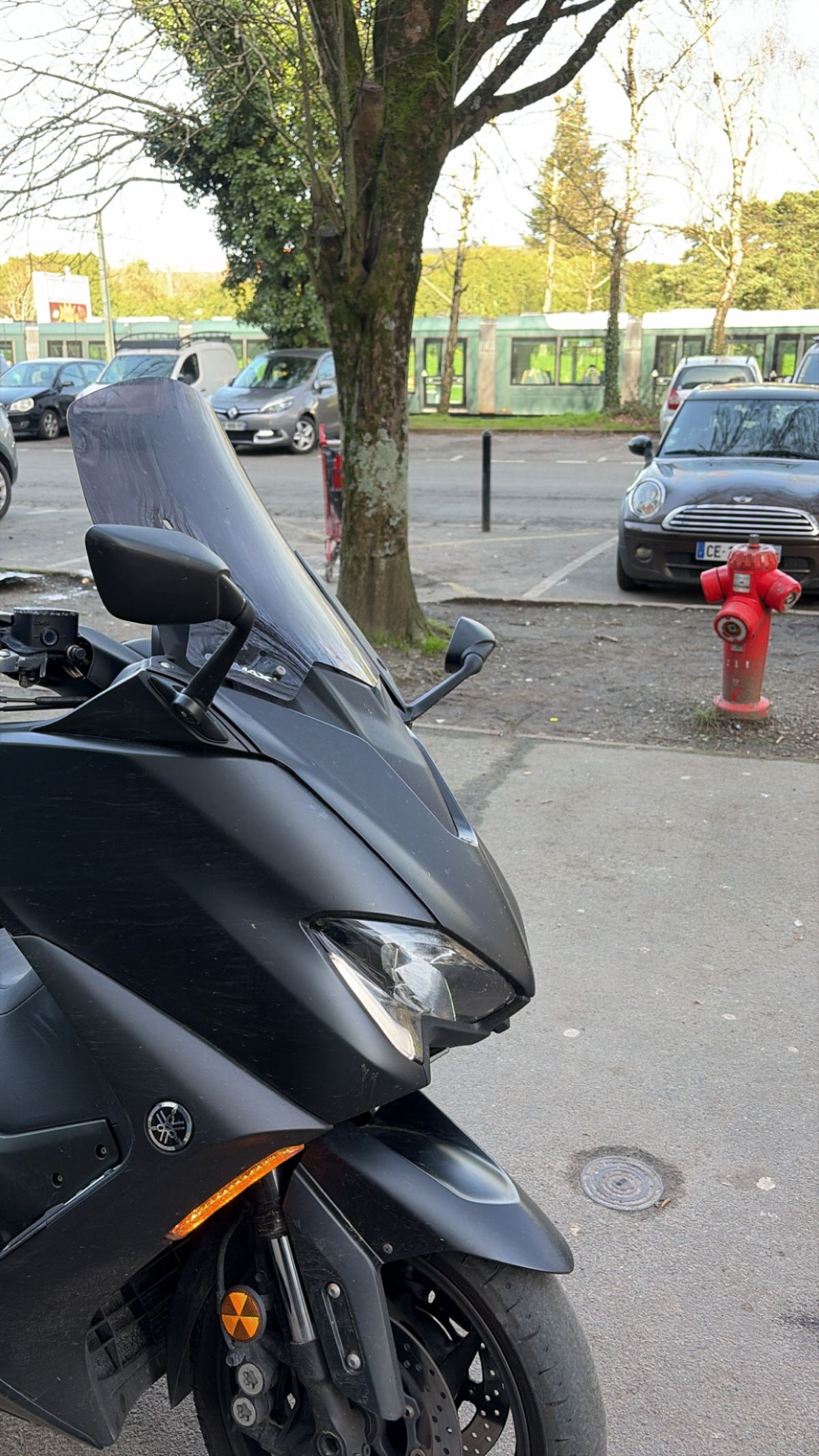 Tmax 560 2021 échange seulement