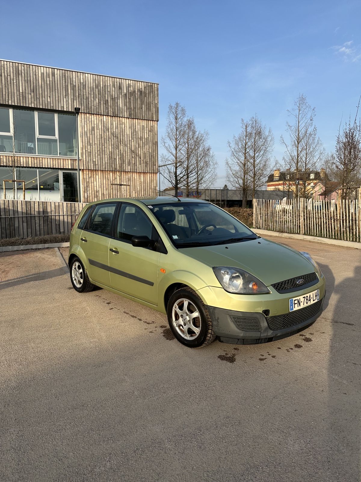Ford Fiesta 1.3 - 2006 - 102 150 km - CT OK