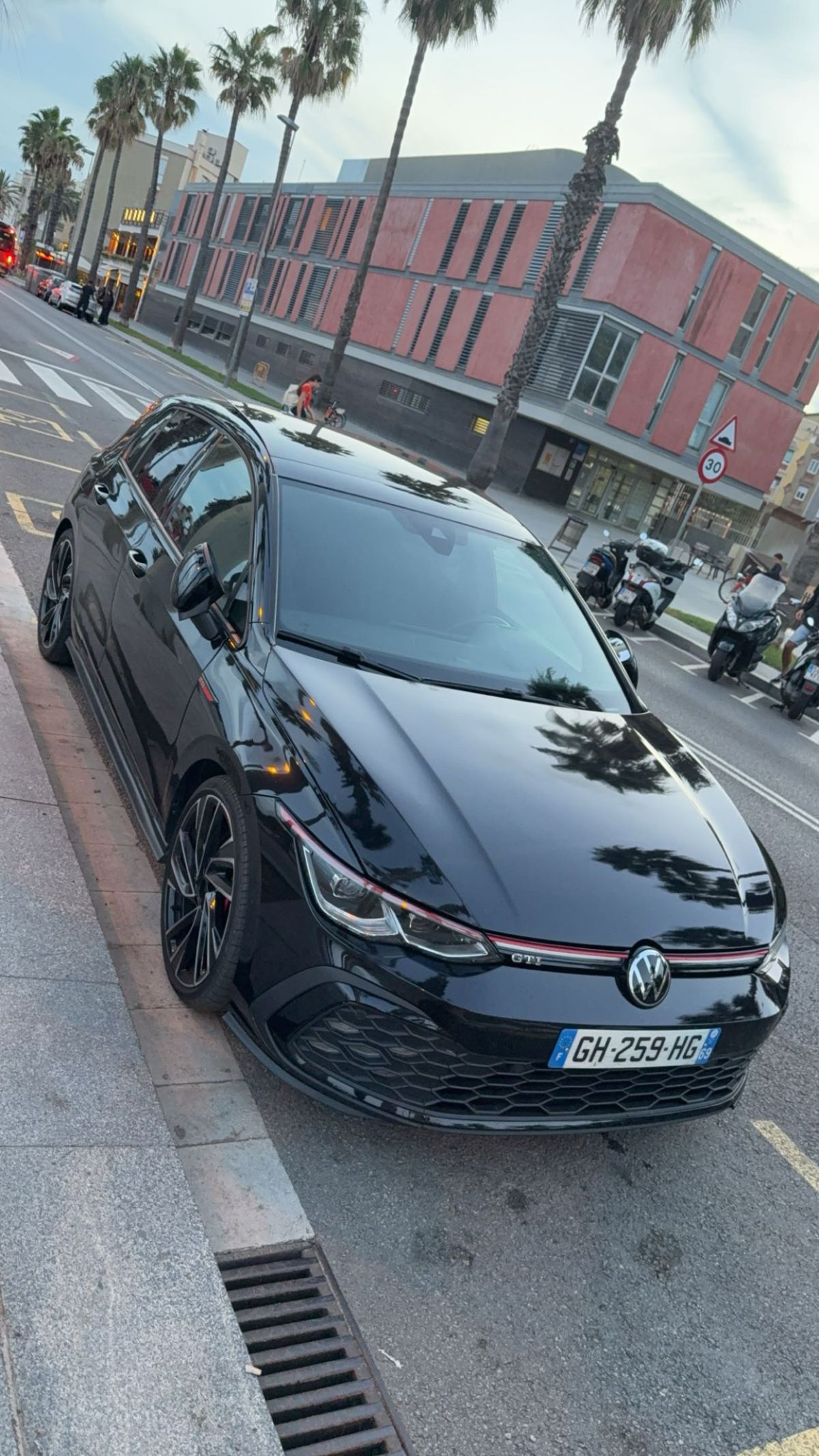 GOLF 8 GTI 245ch
