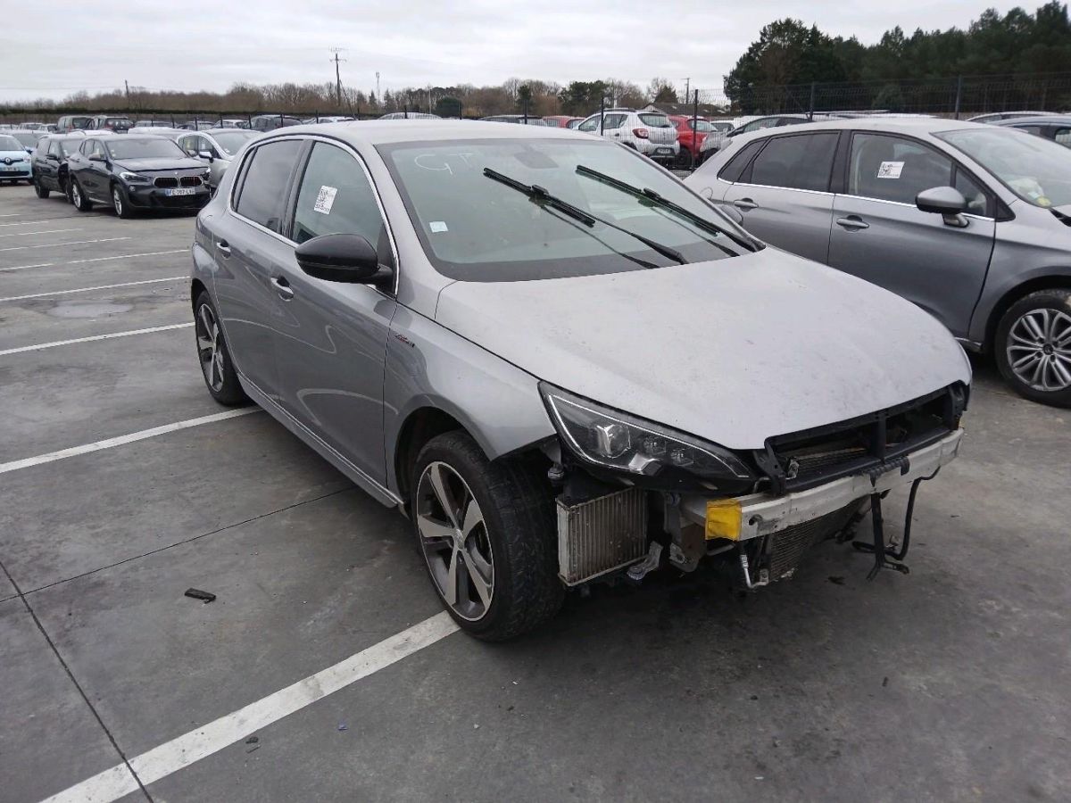 308 gt line accidenté