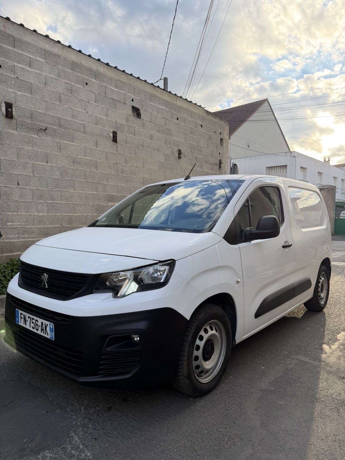 Peugeot Partner 1.5Hdi EAT 8