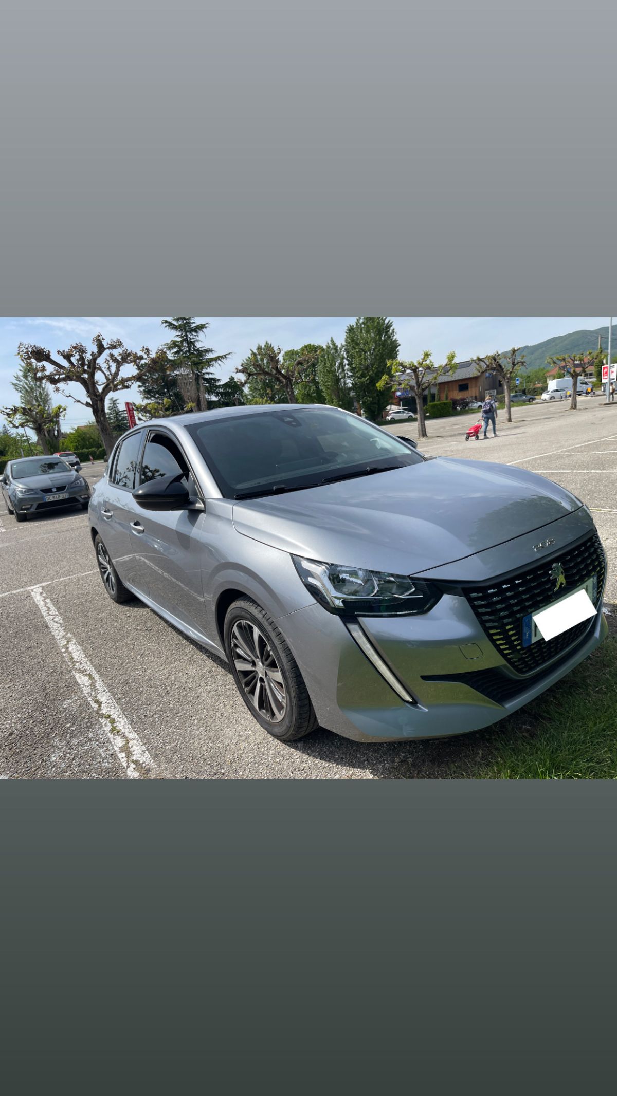 Peugeot 208 - CarPlay faible km