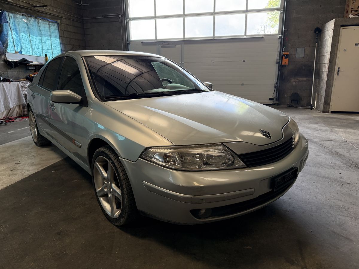 laguna 3.0 v6 210 cv