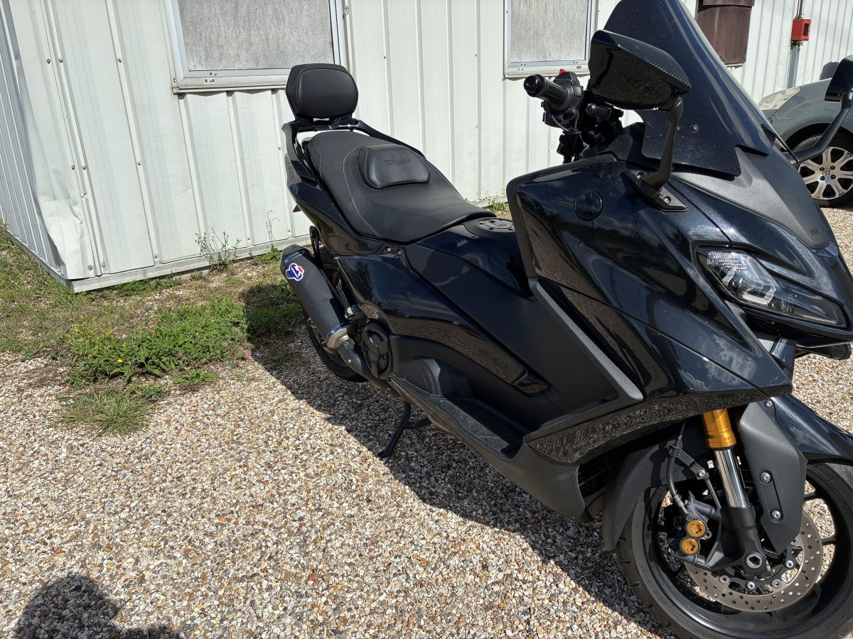 560 tmax année 2023 15000km