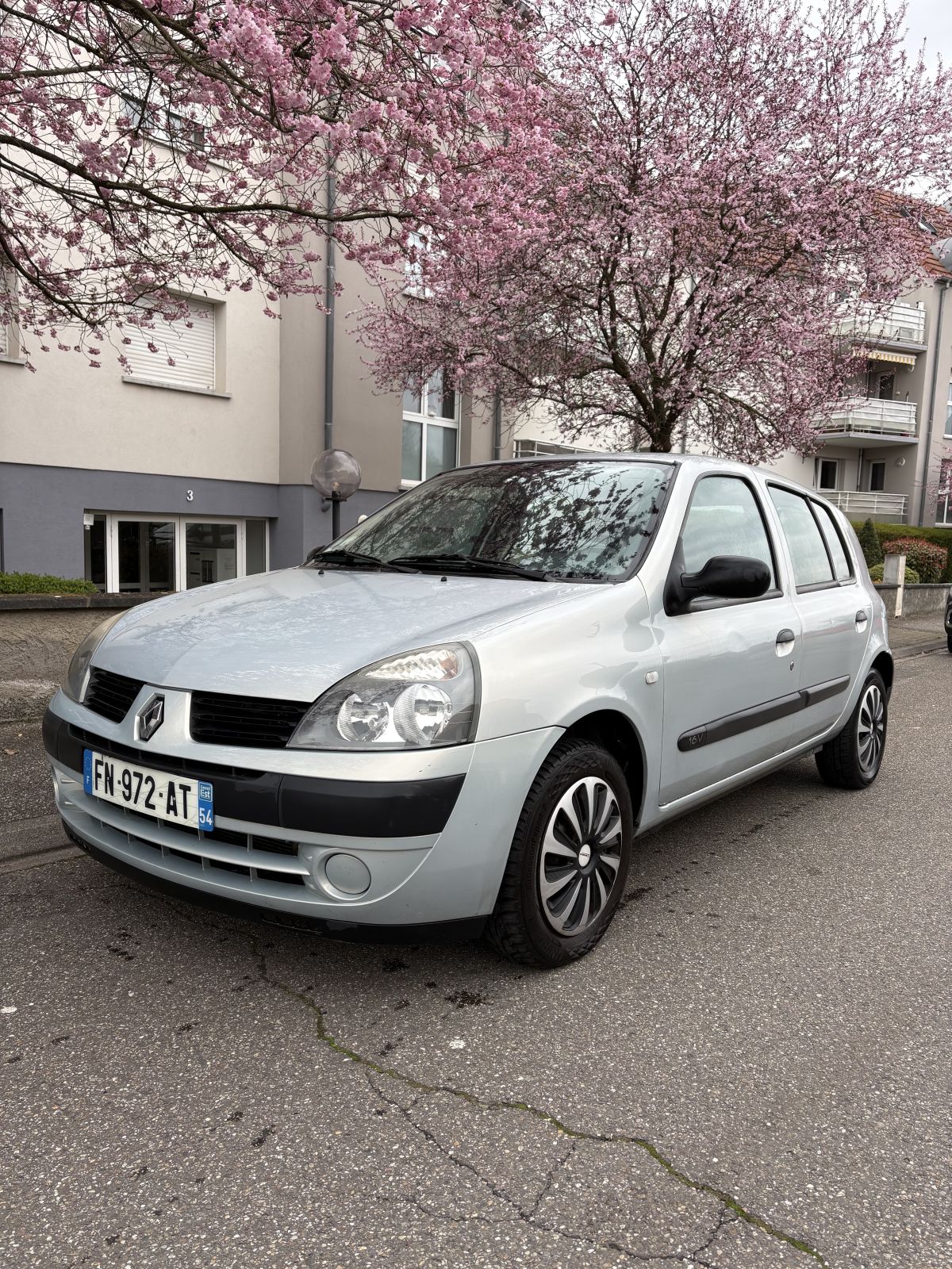 Clio 2 90 000 kms ess