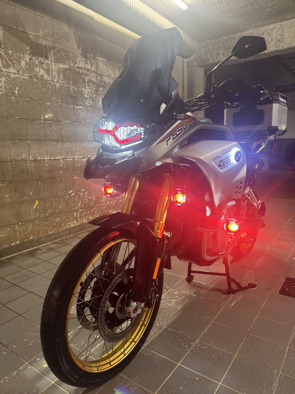 BMW GS 850 adventure