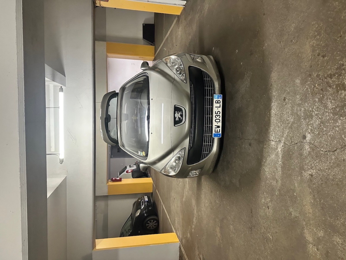 Peugeot 308 1.6 VTi 120 - 1ère main - Toit pano