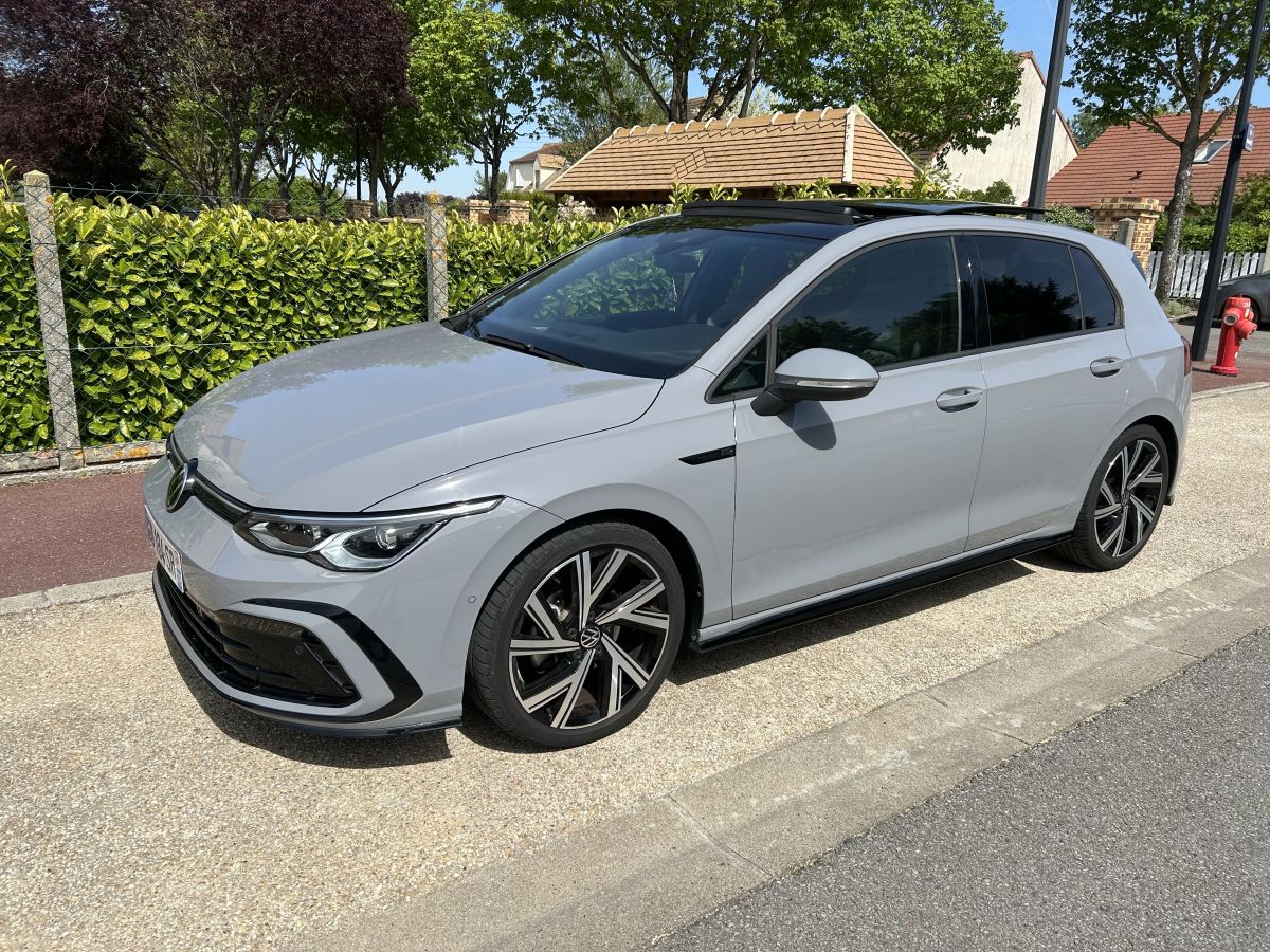 Photo de GOLF 8 1,5 etsi 150cv R LINE