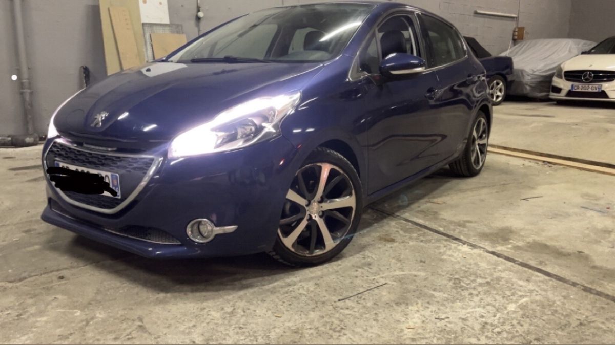 208 1.6 ehdi 92cv 2013 125000 km