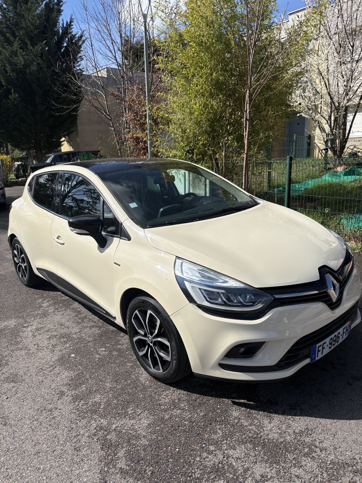 Clio 4 limited