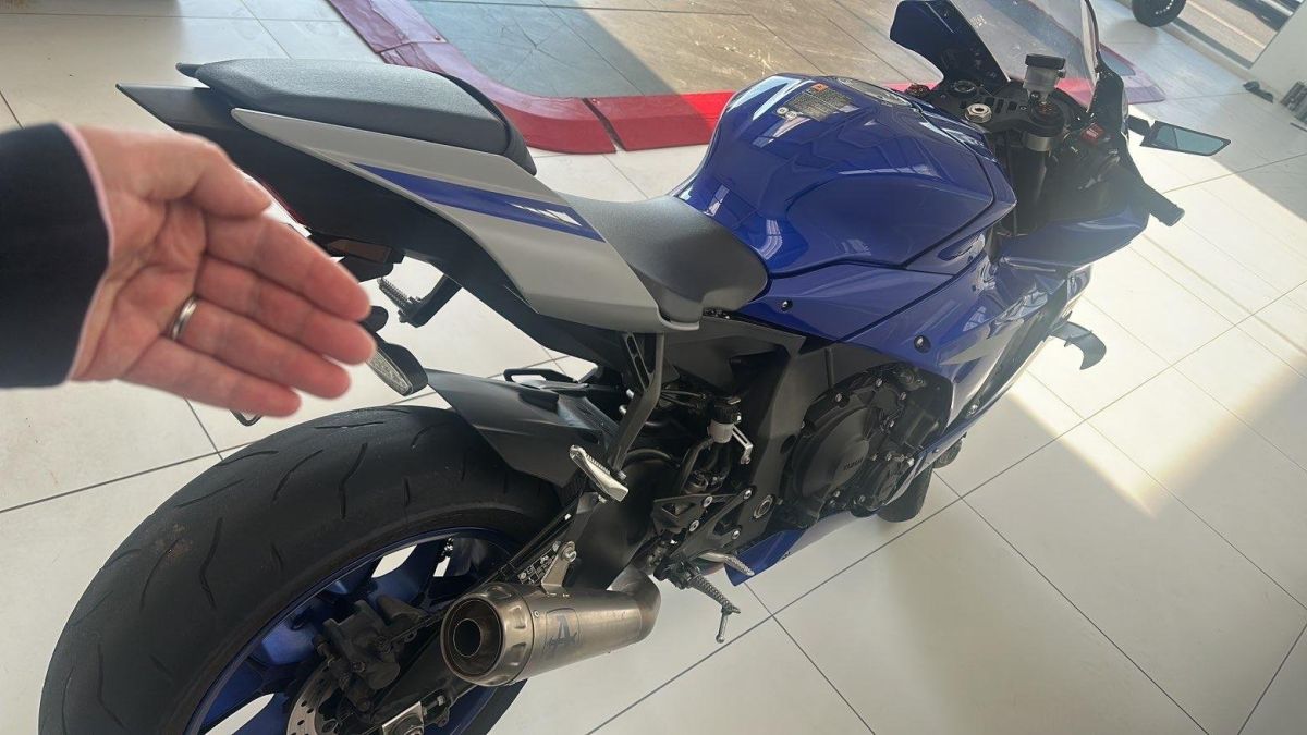 yamaha r1 10000km