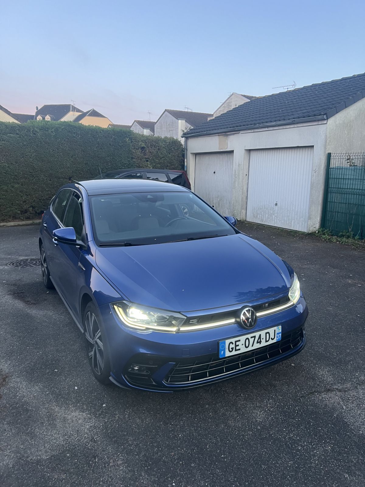 polo 1.0 tsi 110 R-Line DSG7 IQ light full option