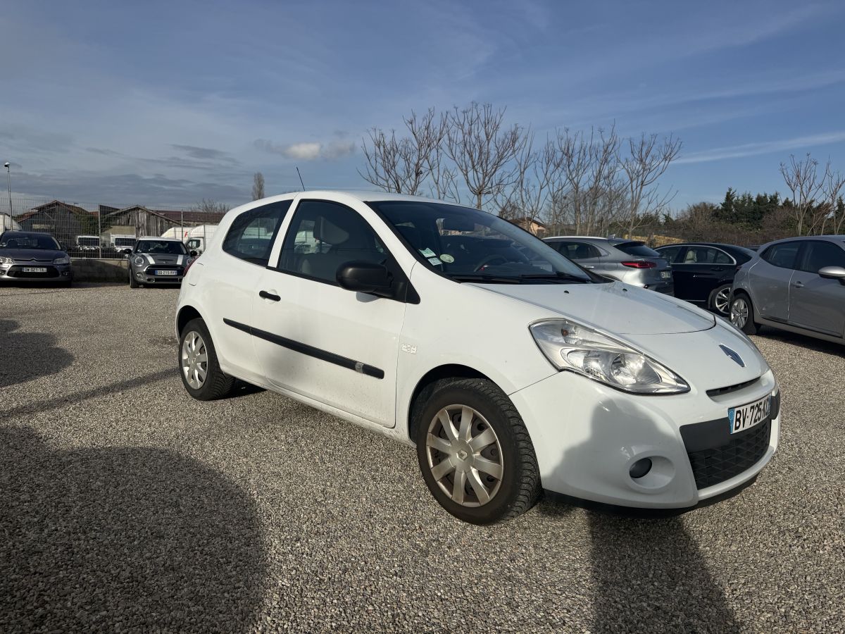Clio3 dci75 société