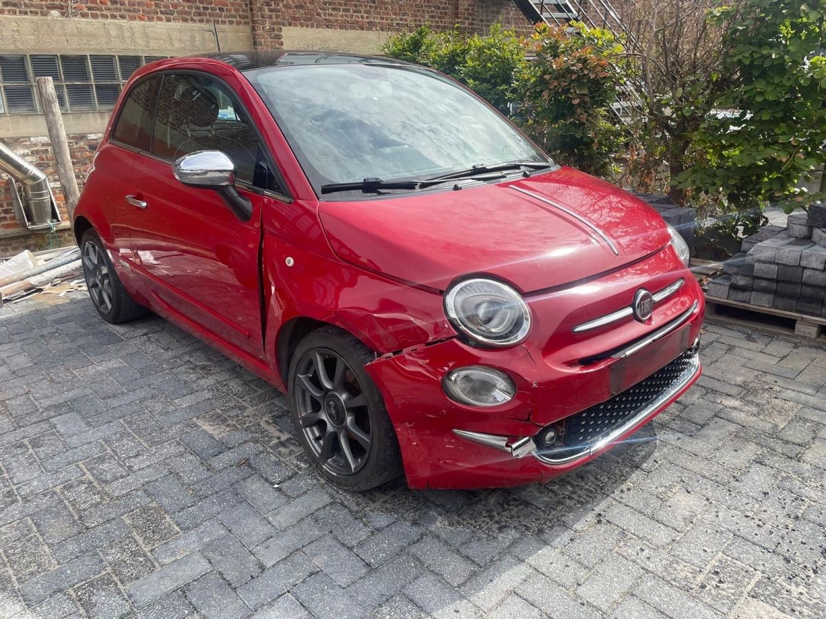 Fiat 500 accidentée