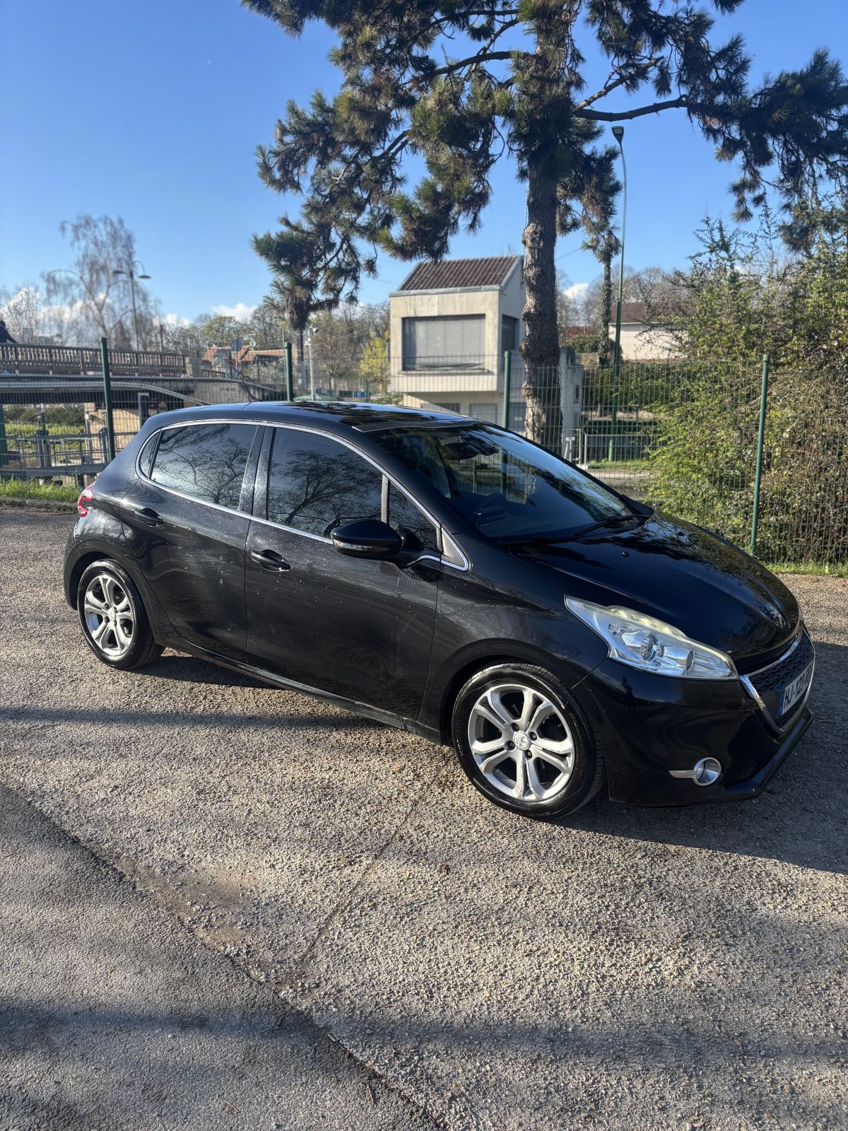 208 allure toit panoramique