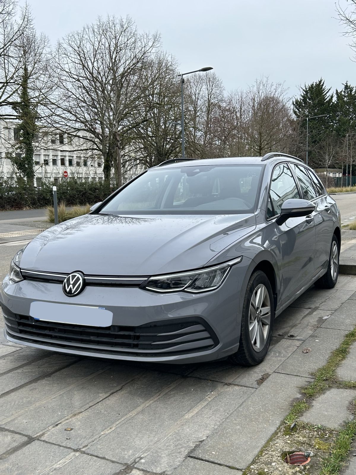 Golf 8 SW 1.0 eTSI finition LIFE Plus