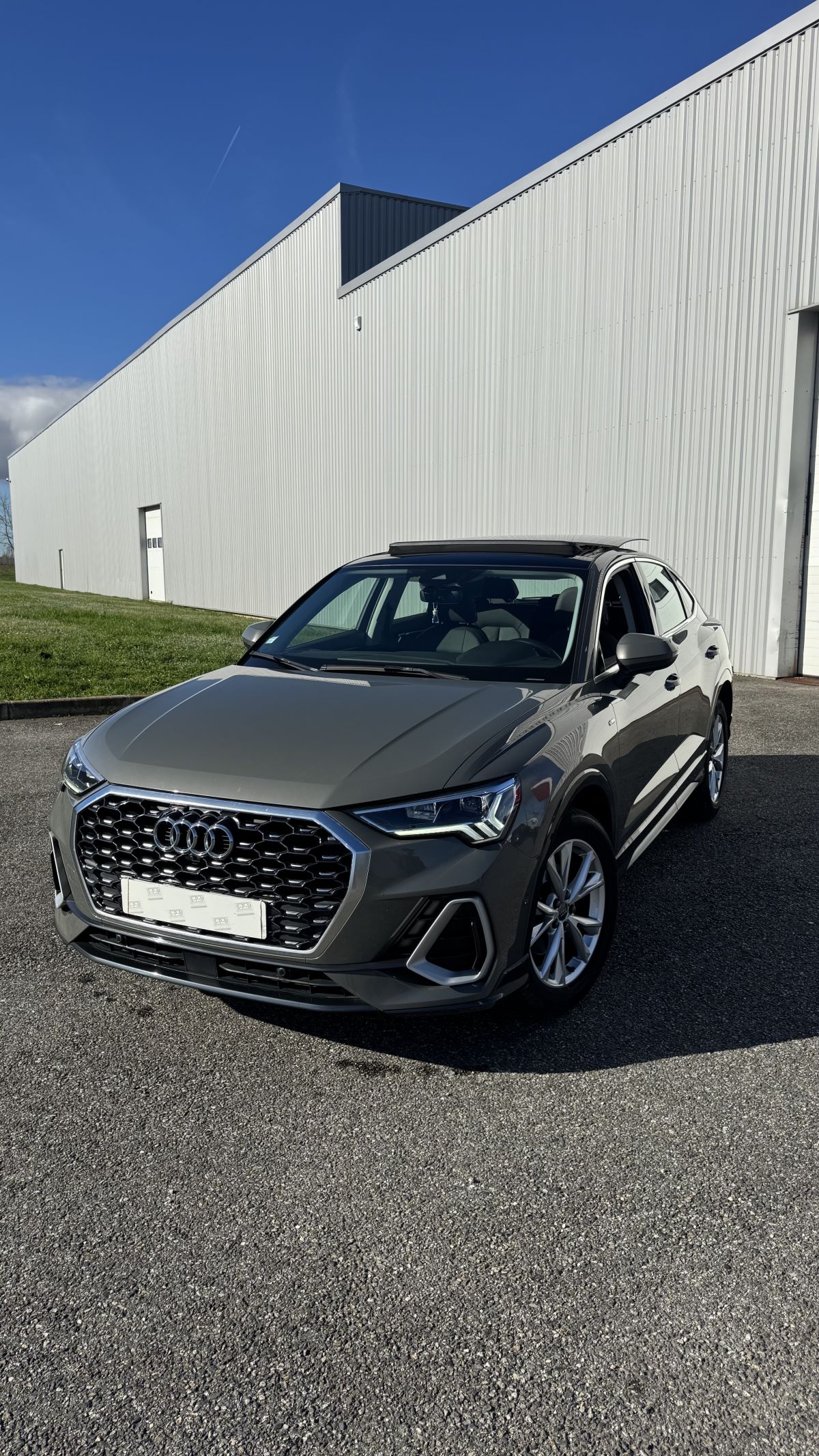 AUDI Q3 S-LINE