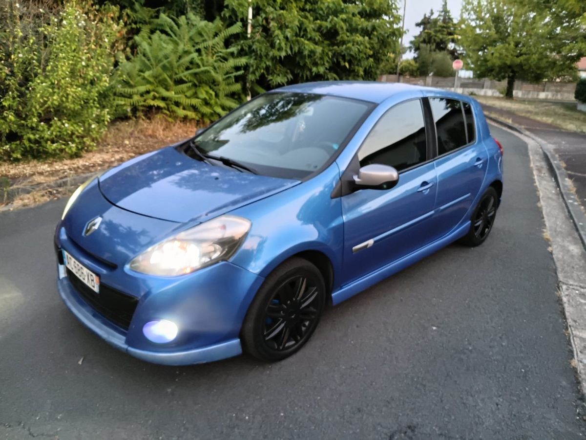 clio 3 1.6i essence 128ch